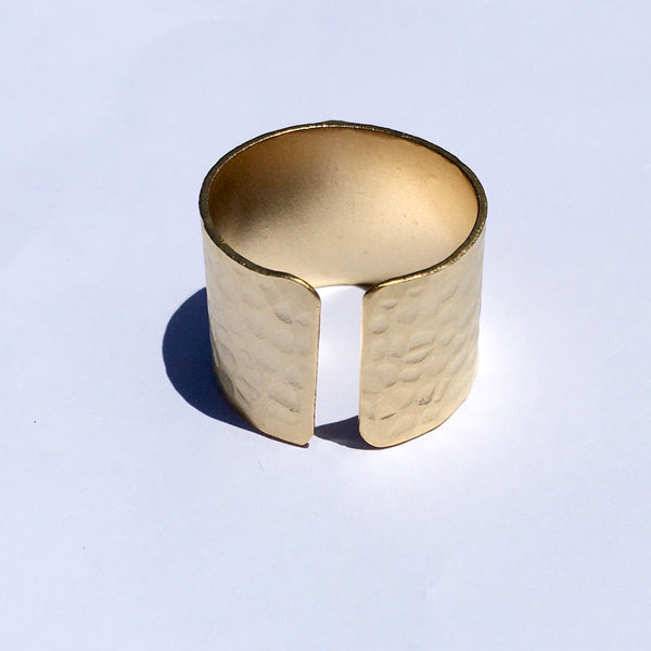TURKISH GOLD RING WITH COLORED GEM