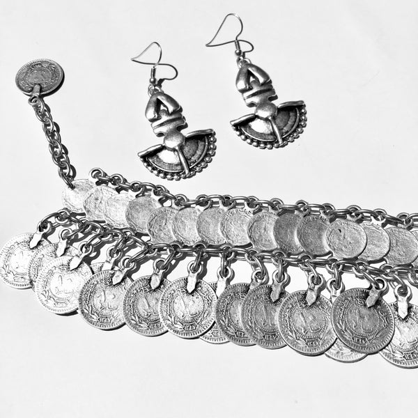 Bande de Vagabonds Aztec earrings