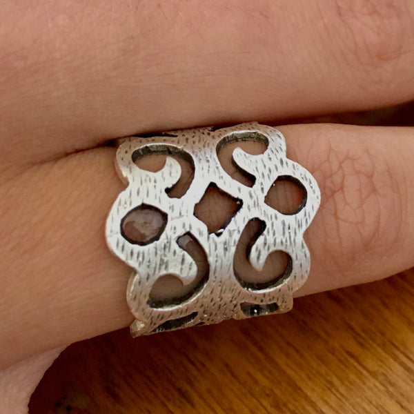BDV ADJUSTABLE SMALL METAL LACE RING
